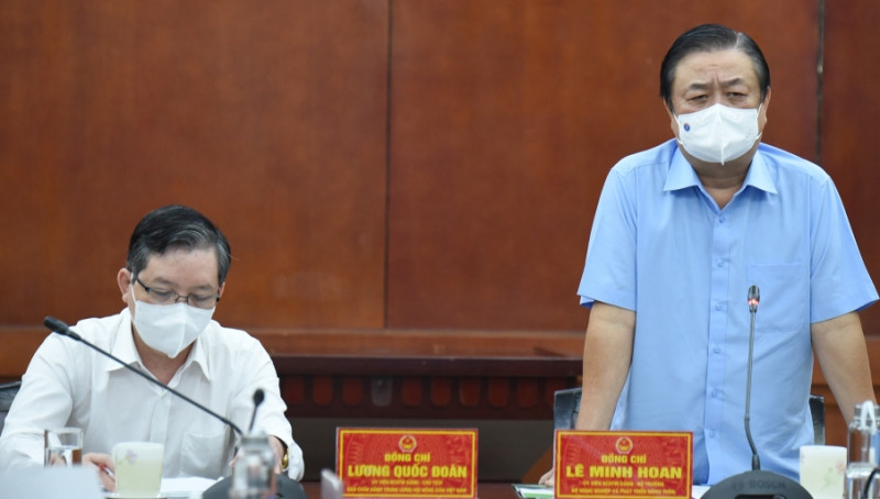Bộ trưởng Nông nghiệp và Phát triển nông thôn Lê Minh hoan phát biểu tại buổi làm việc chiều 16/8. Tạo động lực, nền tảng để phát triển tam nông -0