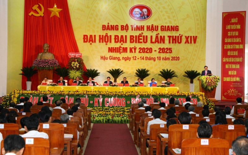 Quang cảnh đại hội. Khai mạc Đại hội Đảng bộ tỉnh Hậu Giang lần thứ 14 -0