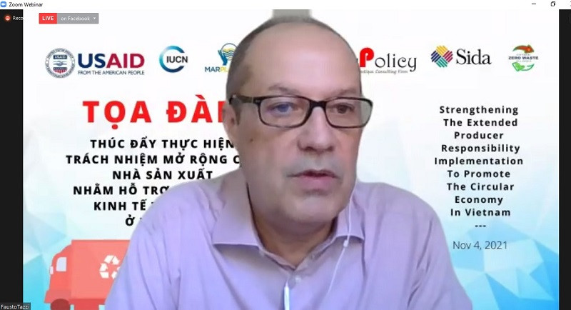 Ông Fausto Tazzi – Phó Chủ tịch Liên minh tái chế bao bì Việt Nam (PRO Việt Nam) phát biểu tại buổi tọa đàm. Trách nhiệm mở rộng của nhà sản xuất là động lực thúc đẩy nền kinh tế tuần hoàn -0