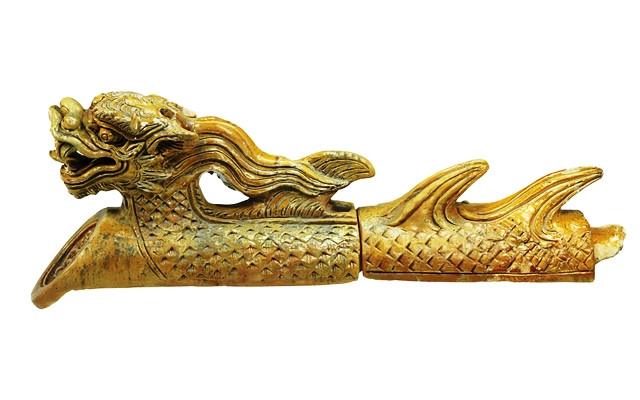 Ngói hình rồng men vàng thời Lê sơ. Hình ảnh điện Kính Thiên đang hiện dần lên -0