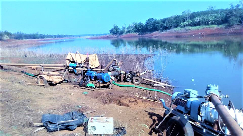 Trên địa bàn tỉnh Đắk Lắk có nhiều ao hồ, đập thủy lợi phục vụ tưới tiêu các loại cây công nghiệp nhưng nhiều hồ đập chưa được cắm biển cảnh báo nước sâu nguy hiểm để trẻ em biết mà tránh xa. Mùa hè và nỗi lo tai nạn đuối nước trẻ em ở Đắk Lắk -0