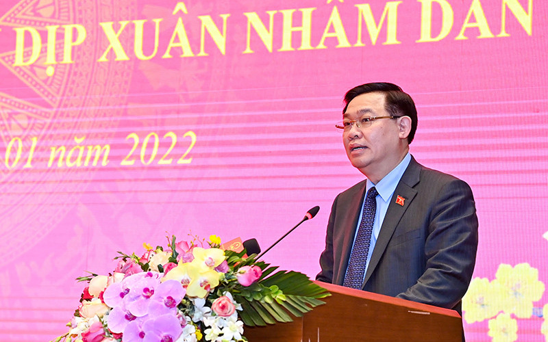 Chủ tịch Quốc hội Vương Đình Huệ phát biểu tại buổi gặp mặt. (Ảnh: Duy Linh)