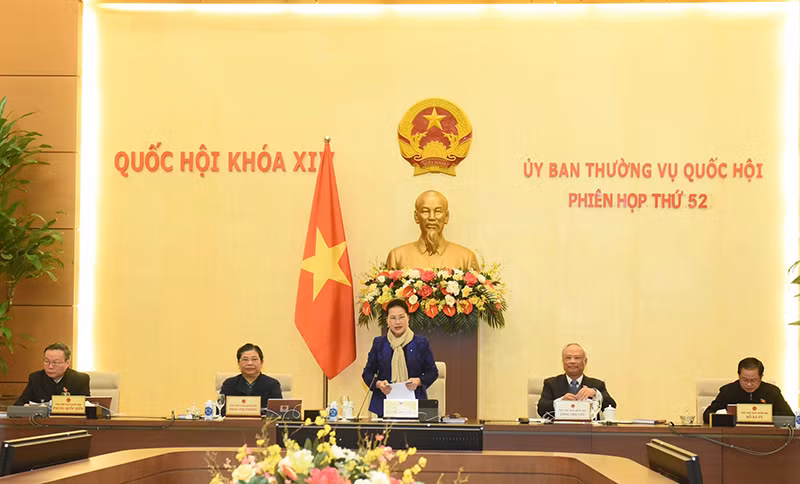 Chủ tịch Quốc hội Nguyễn Thị Kim Ngân phát biểu khai mạc phiên họp. Ảnh: QUANG KHÁNH