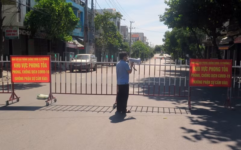 Các khu vực phong tỏa trên địa bàn thành phố Tuy Hòa vẫn tiếp tục duy trì để chống dịch.