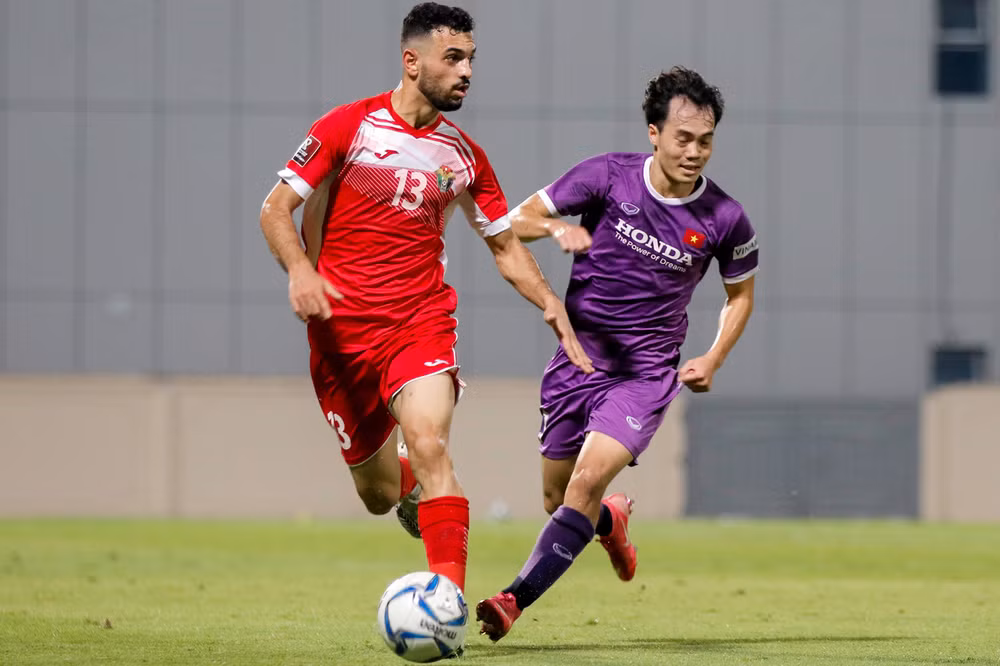 Hàng công ĐT Việt Nam có ngày thi đấu khó khăn. (Ảnh: JFA)