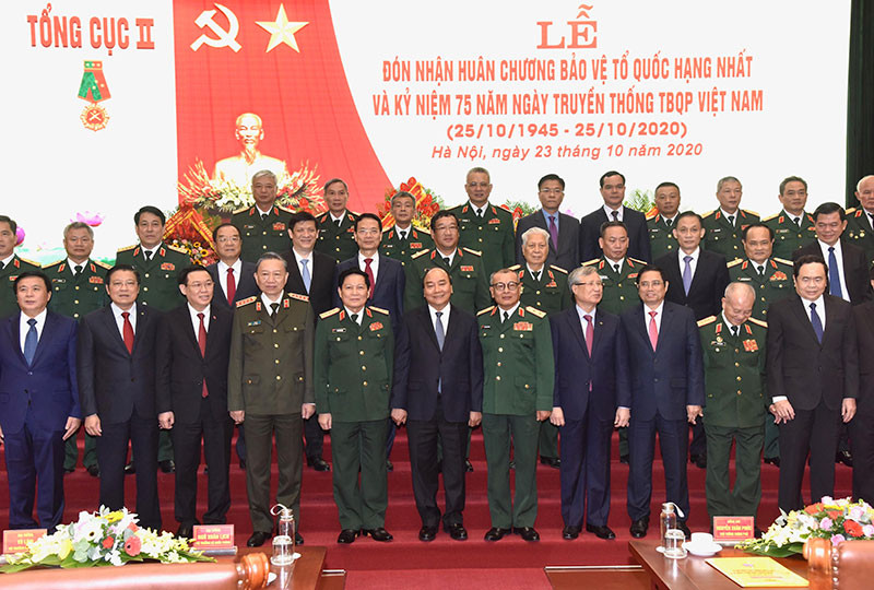 Ảnh: TRẦN HẢI Tình báo Quốc phòng xứng đáng là lực lượng trọng yếu, đặc biệt tin cậy của Đảng, Nhà nước, Quân đội và nhân dân -1