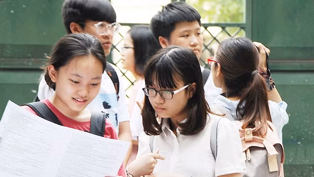 Học sinh nắm chắc kiến thức cơ bản có thể đáp ứng phần lớn yêu cầu của đề thi. Ảnh: HẢI NAM