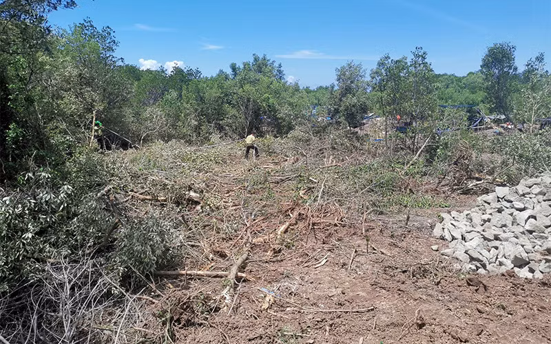 Đơn vị thi công có “cầm đèn chạy trước ô-tô”? -0