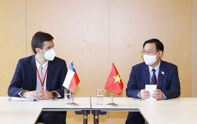 Chủ tịch Quốc hội Vương Đình Huệ và Chủ tịch Hạ viện Chile Diego Alfdredo pauisen Keh. (Ảnh: DOÃN TẤN) Chủ tịch Quốc hội Vương Đình Huệ hội kiến Chủ tịch Hạ viện Ấn Độ -0