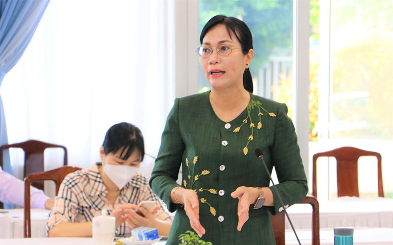 Phó Chủ tịch UBND tỉnh Đồng Nai Nguyễn Thị Hoàng cho biết từ ngày 20/9, doanh nghiệp “3 tại chỗ” được hoán đổi công nhân lao động. Doanh nghiệp “3 tại chỗ” ở Đồng Nai được hoán đổi công nhân -0