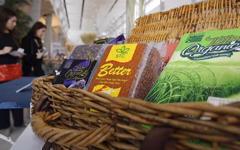 Một số loại gạo bán trên thị trường Thái Lan. (Ảnh: Bưu điện Bangkok)