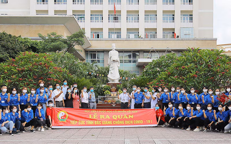 Sinh viên Thủ đô tình nguyện lên đường chống dịch -0