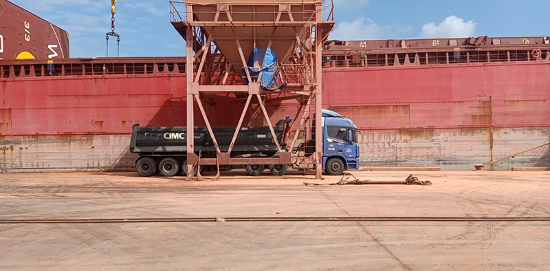 Làm hàng tàu kali nhập khẩu. PVFCCo bảo đảm cung ứng trong điều kiện vận chuyển khó khăn do dịch Covid-19 -0