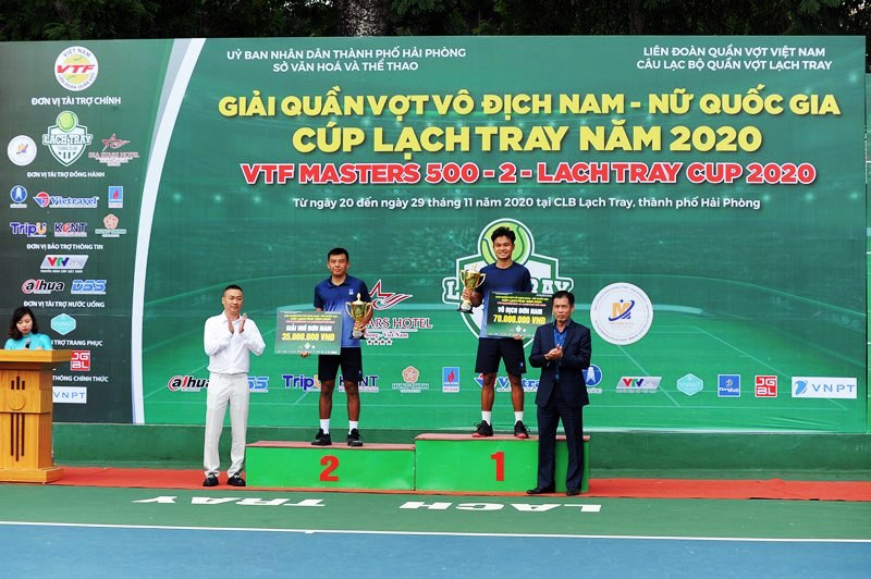 Trao giải nội dung đơn nam. Đánh bại Lý Hoàng Nam, Trịnh Linh Giang gây địa chấn làng quần vợt Việt -0