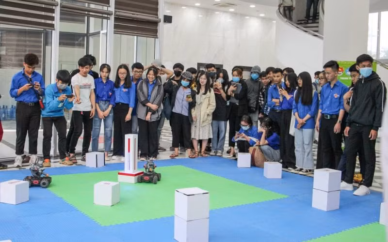 Những chuyến xe “hành trình khởi nghiệp” -0