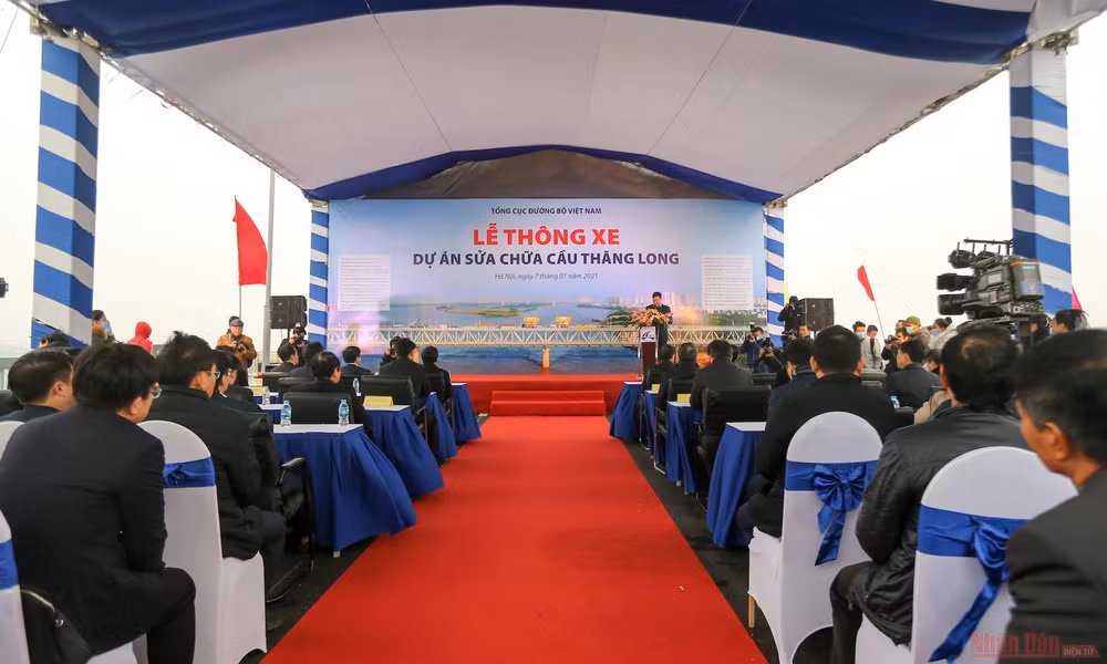 Cầu Thăng Long chính thức thông xe sau gần năm tháng sửa chữa -0