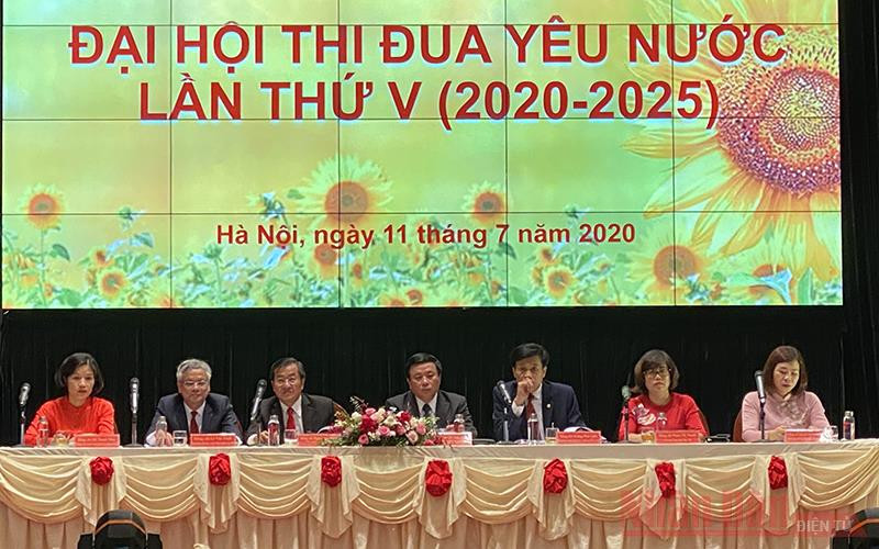 Đoàn Chủ tịch Đại hội. Hệ thống các trường chính trị phát động thi đua yêu nước giai đoạn 2020-2025 -0
