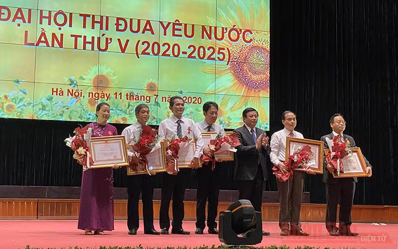 Hệ thống các trường chính trị phát động thi đua yêu nước giai đoạn 2020-2025 -0