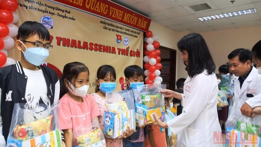 Lan tỏa yêu thương nhân kỷ niệm ngày Thalassemia thế giới 8/5 -0