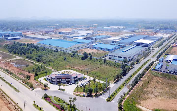 Khu công nghiệp Phú Hà được đầu tư đồng bộ, hiện đại đáp ứng yêu cầu của các nhà đầu tư.