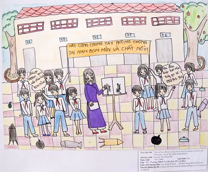 Trao giải cuộc thi phòng tránh tai nạn bom mìn trong học đường tại Cà Mau -0