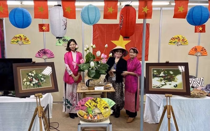 Gian hàng của Việt Nam tại một triển lãm du lịch ở Hy Lạp. (Ảnh Đại sứ quán Việt Nam tại Hy Lạp)