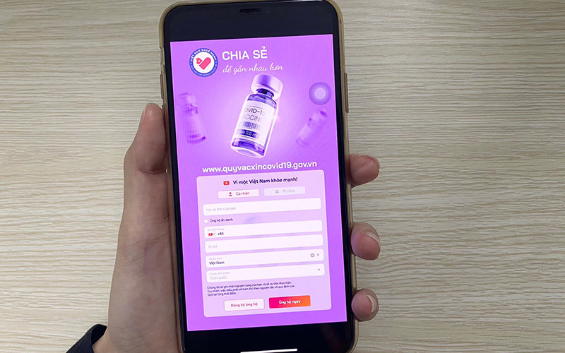 Trang web của Quỹ vaccine phòng chống Covid-19 với giao diện di động, thuận tiện cho người dân ủng hộ vào Quỹ.