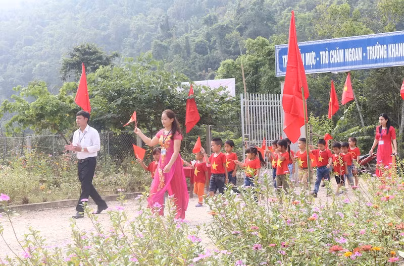 Niềm vui đón năm học mới tại các địa phương trên cả nước -0