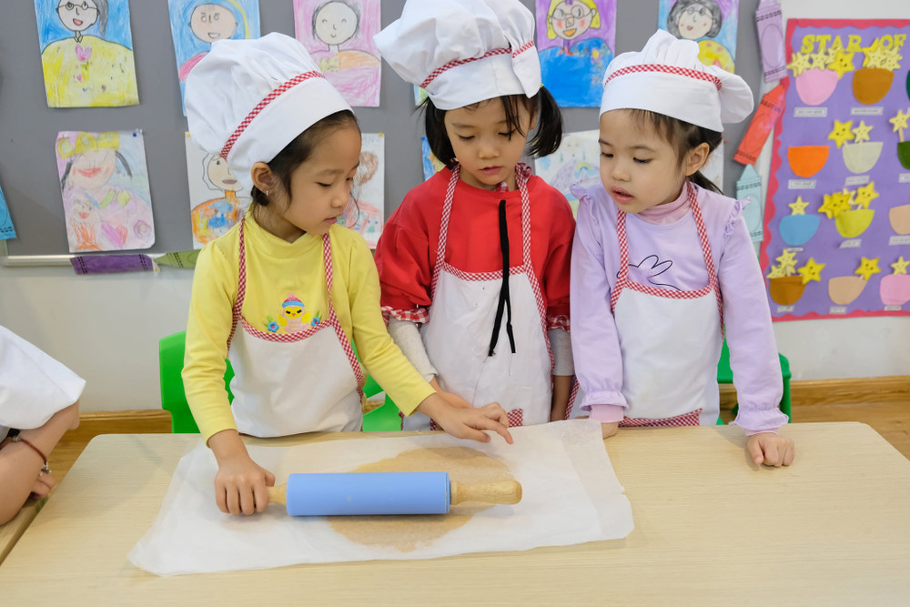 Trong thời gian tới đây, Sở Giáo dục và Đào tạo Hà Nội sẽ tiến hành lấy ý kiến cha mẹ học sinh bậc mầm non để bảo đảm đồng thuận, nhất trí về chủ trương. (ẢNH: CTV) Sẵn sàng kích hoạt điều kiện chuẩn bị cho trẻ mầm non đi học trở lại -0