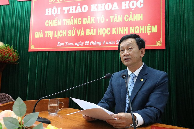 Đồng chí Dương Văn Trang phát biểu chào mừng Hội thảo. Hội thảo “Chiến thắng Đăk Tô-Tân Cảnh - Giá trị lịch sử và bài học kinh nghiệm” -0
