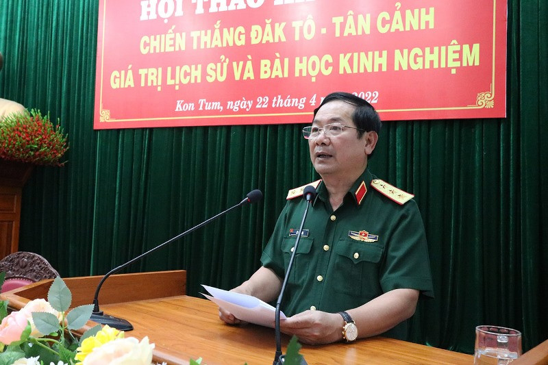 Thượng tướng, Tiến sĩ Lê Huy Vịnh phát biểu khai mạc Hội thảo. Hội thảo “Chiến thắng Đăk Tô-Tân Cảnh - Giá trị lịch sử và bài học kinh nghiệm” -0