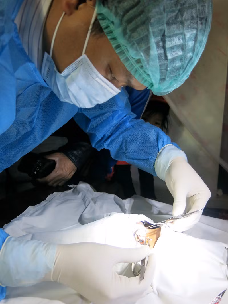 Những chuyến đi “lưu giữ ánh sáng” cho đời -0