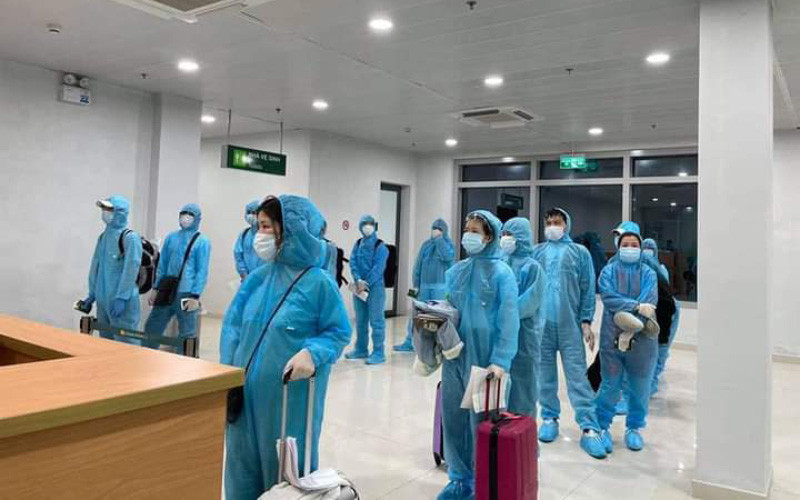 224 công dân làm thủ tục nhập cảnh sau khi được kiểm tra y tế. na-2.jpg -0