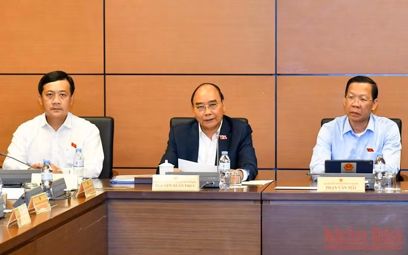 Chủ tịch nước Nguyễn Xuân Phúc phát biểu ý kiến thảo luận tại Tổ 2 chiều 26/5. (Ảnh: LINH NGUYÊN)