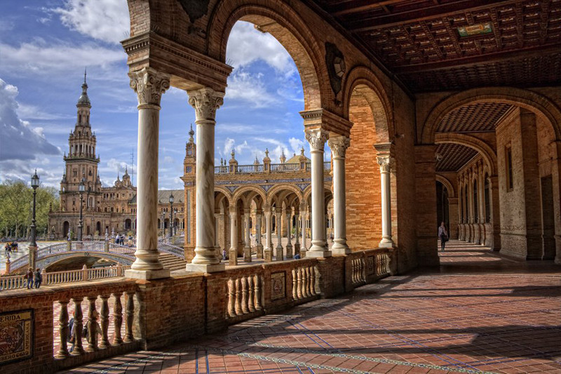 Một góc Quảng trường Tây Ban Nha Sevilla. (Ảnh: El País) Top 10 điểm du lịch không thể bỏ qua khi đến Tây Ban Nha -0