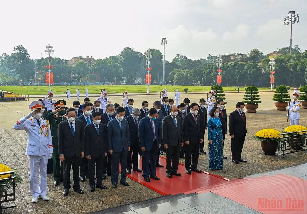 Lãnh đạo Đảng, Nhà nước vào Lăng viếng Chủ tịch Hồ Chí Minh -0