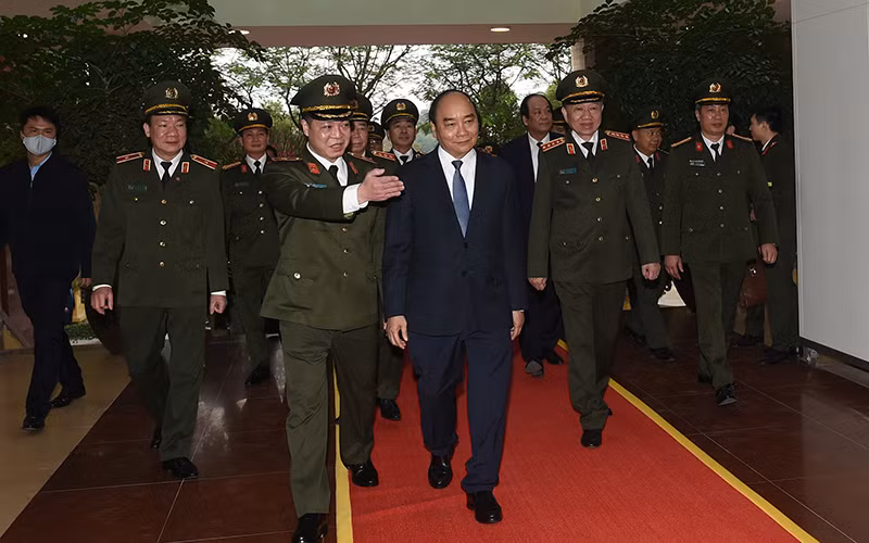 Thủ tướng Nguyễn Xuân Phúc thăm, chúc Tết một số đơn vị thuộc Bộ Công an -0