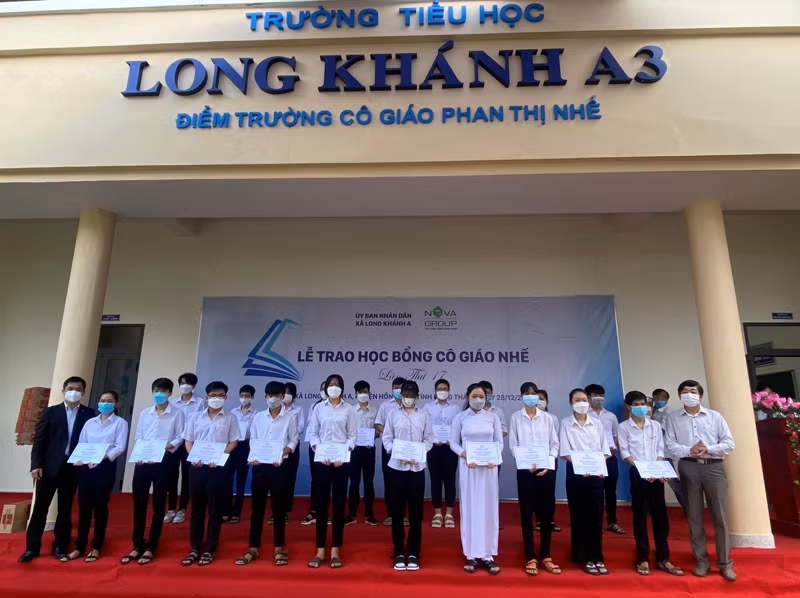 “Học bổng cô giáo Nhế” – 17 năm vun đắp những mầm xanh -0