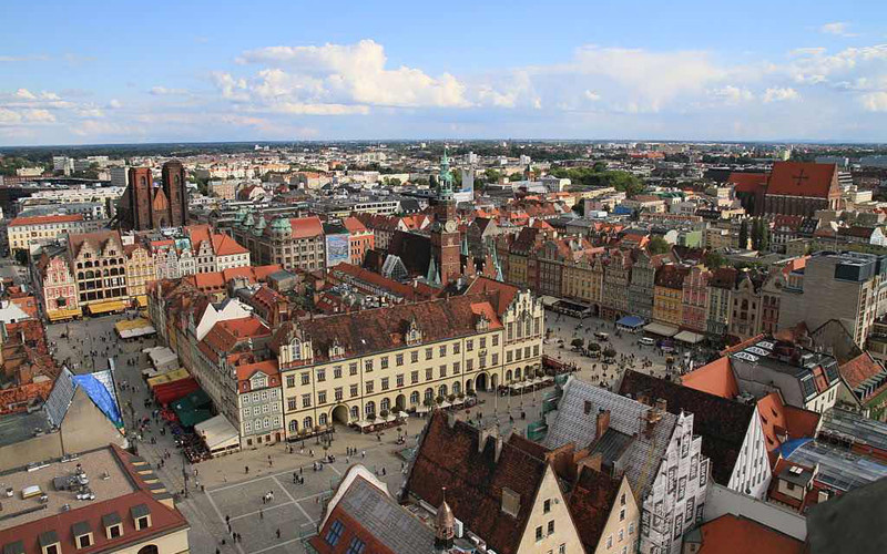 Quảng trường chính, Wrocław, Ba Lan (Ảnh: Wowtravel) EU sẽ cho phép du khách tiêm đủ vaccine Covid-19 nhập cảnh -0