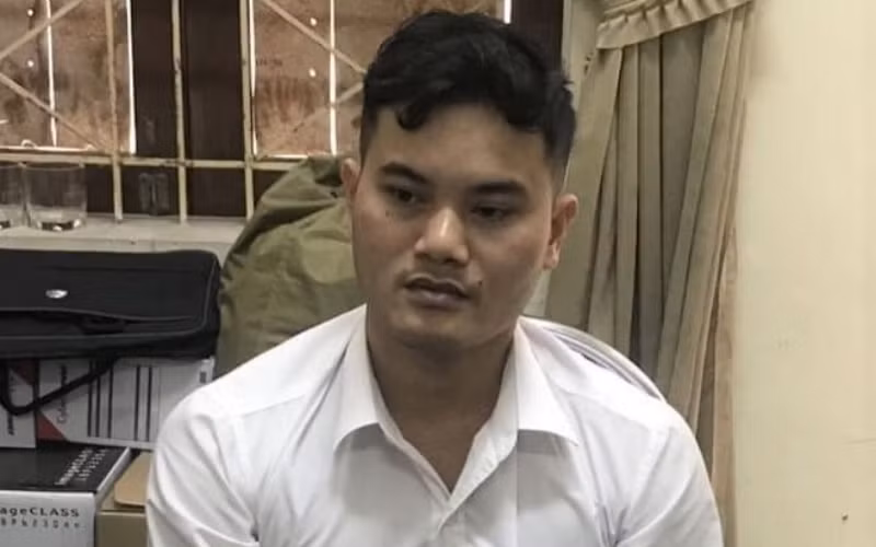 Nguyễn Duy Hướng bị bắt giữ. (Ảnh: Công an cung cấp)