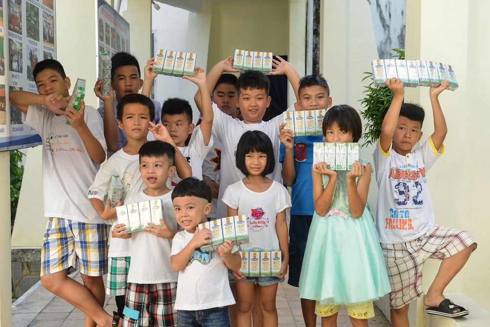 Quỹ sữa vươn cao Việt Nam tiếp tục hành trình kết nối yêu thương tại TP Hồ Chí Minh ảnh 8 Quỹ sữa vươn cao Việt Nam tiếp tục hành trình kết nối yêu thương tại TP Hồ Chí Minh -0