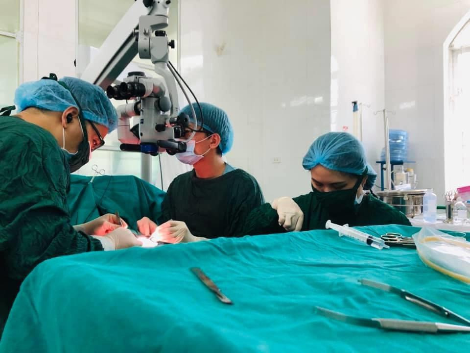 Các kỹ thuật hiện đại nhất can thiệp cho các cặp vợ chồng hiếm muộn. Cạn khô nước mắt vì 20 năm mải miết