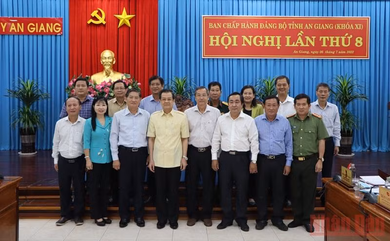 Ra mắt Ban Chỉ đạo phòng, chống tham nhũng, tiêu cực tỉnh An Giang.