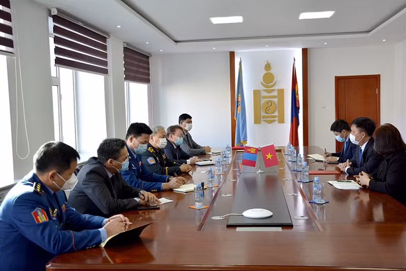 Việt Nam hỗ trợ Mông Cổ 50 nghìn USD để ứng phó dịch Covid-19 -0