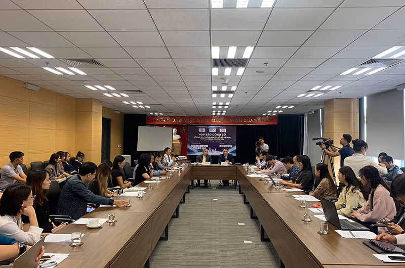 Họp báo công bố giải thưởng Chuyển đổi số Việt Nam năm 2020.