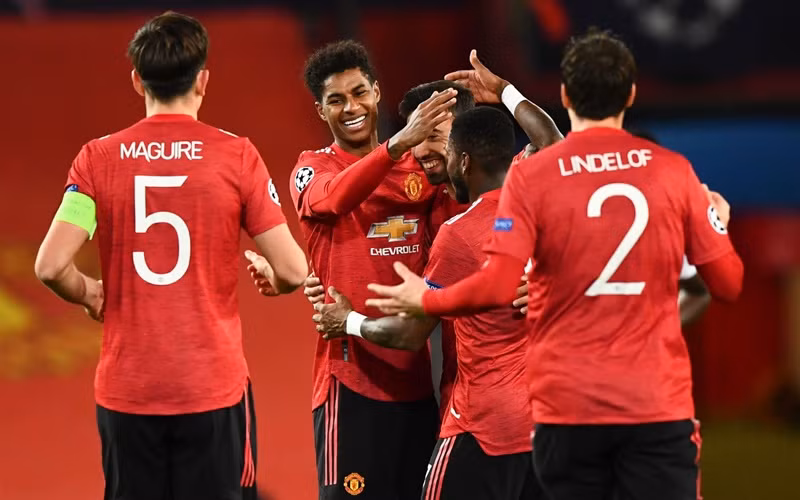Các cầu thủ Man United mừng trận thắng tưng bừng trươc RB Leipzig.