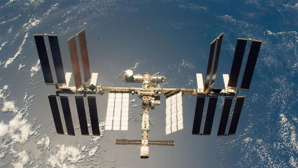 Trạm Vũ trụ quốc tế được chụp vào tháng 10-2018. Ảnh: NASA. NASA điều tra vụ rò rỉ không khí trên trạm vũ trụ -0