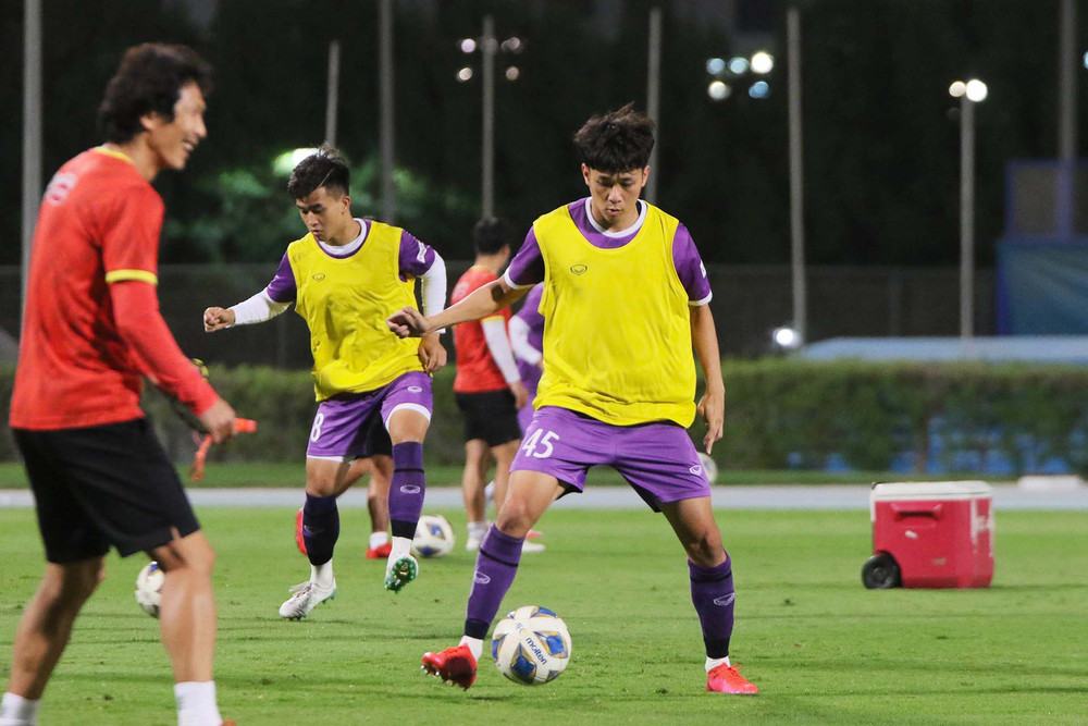 U23 Việt Nam đang có tinh thần hứng khởi trước thềm Vòng chung kết U23 châu Á 2022. (Ảnh: VFF) Buổi tập thứ hai của U23 Việt Nam tại UAE: Cỗ máy đã vào guồng -0