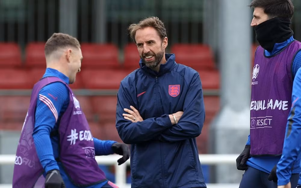 Huấn luyện viên Gareth Southgate và các học trò đang có nhiều lợi thế để lần đầu tiên đoạt vé vào chung kết EURO. (Ảnh: UEFA)