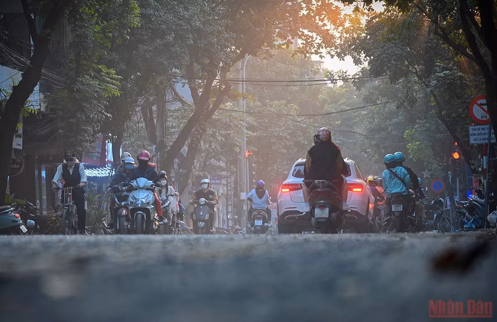 Ô nhiễm bụi mịn và chất lượng không khí trên địa bàn Hà Nội ở mức “rất xấu” -8